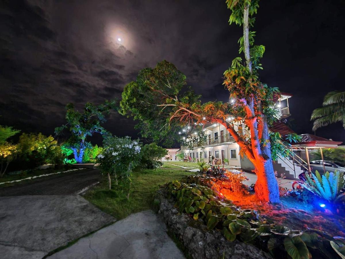 La Plumerias موالبوال المظهر الخارجي الصورة