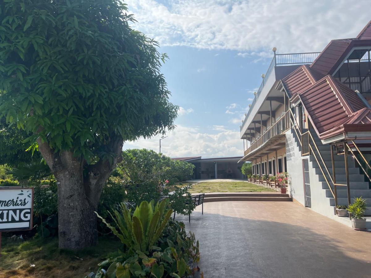 La Plumerias موالبوال المظهر الخارجي الصورة